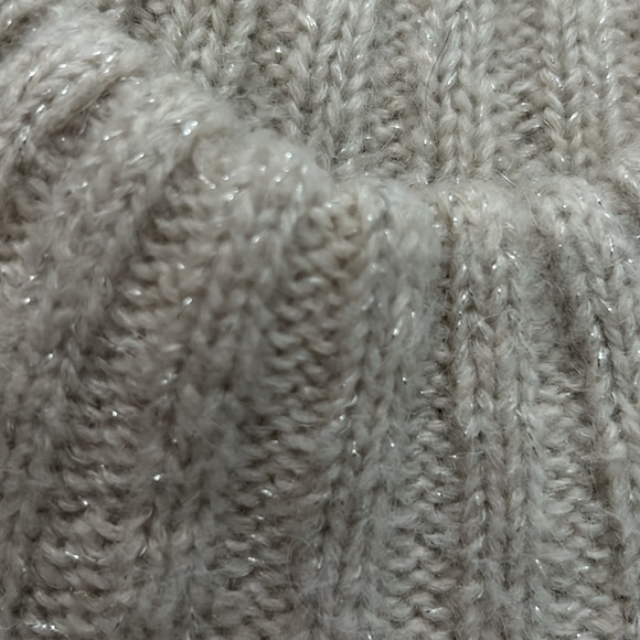 Sparkly Off-white Spring Sweater - Picture 5 of 7